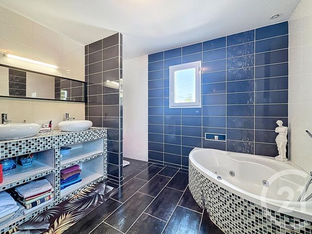 Maison &agrave; vendre - 5 pi&egrave;ces - 176 m2 - Polignac - 43 - AUVERGNE