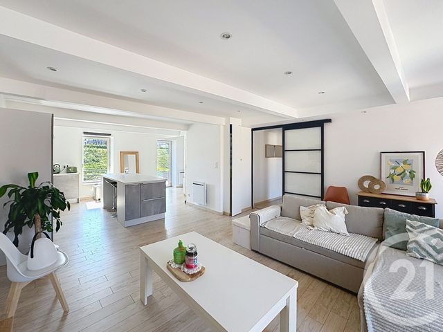 Appartement F3 &agrave; vendre - 3 pi&egrave;ces - 84,09 m2 - Le Puy En Velay - 43 - AUVERGNE