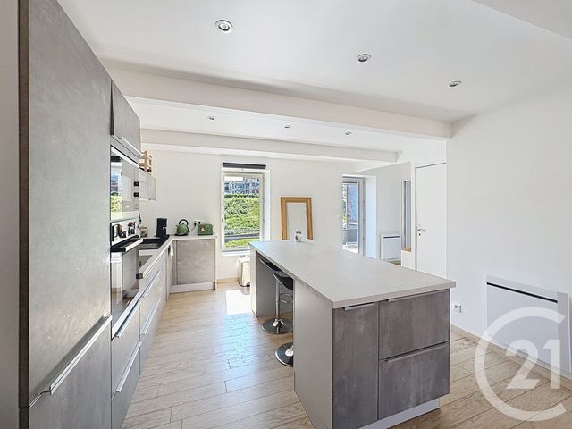 Appartement F3 &agrave; vendre - 3 pi&egrave;ces - 84,09 m2 - Le Puy En Velay - 43 - AUVERGNE