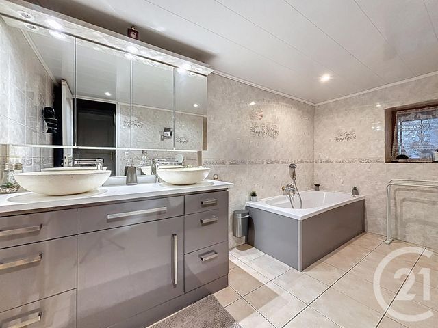 Maison &agrave; vendre - 7 pi&egrave;ces - 238 m2 - Le Monastier Sur Gazeille - 43 - AUVERGNE