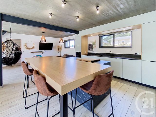 Maison &agrave; vendre - 5 pi&egrave;ces - 135 m2 - St Hostien - 43 - AUVERGNE