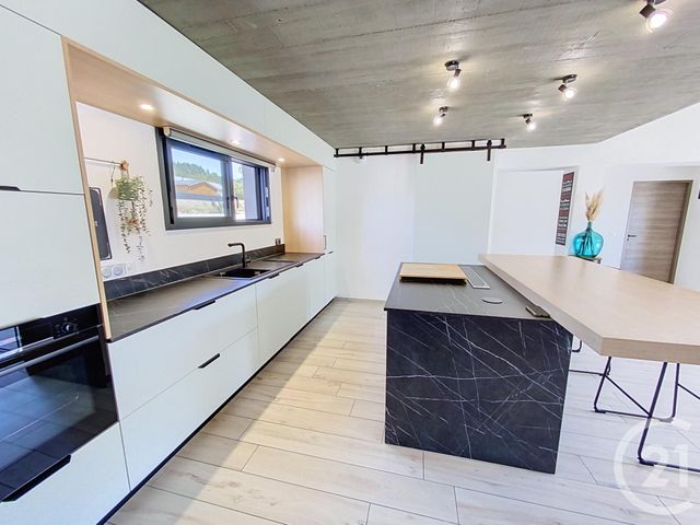 Maison &agrave; vendre - 5 pi&egrave;ces - 135 m2 - St Hostien - 43 - AUVERGNE