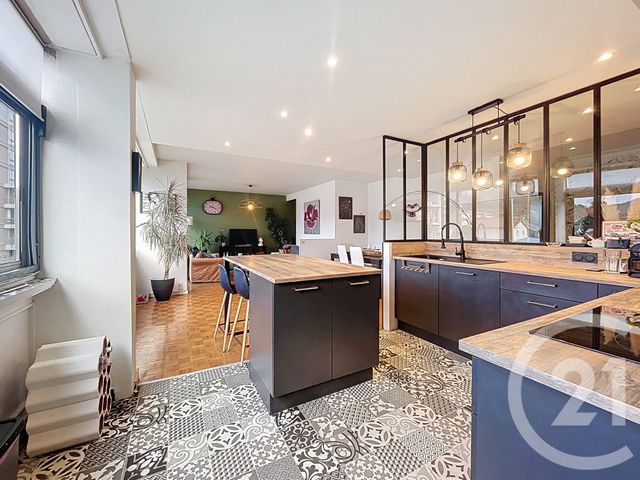 Appartement F4 à vendre - 5 pièces - 107,40 m2 - Vals Pres Le Puy - 43 - AUVERGNE