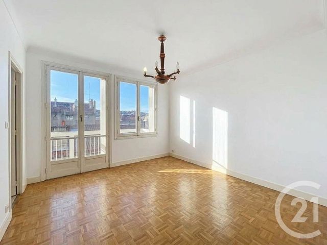 Appartement F5 &agrave; vendre - 5 pi&egrave;ces - 108,40 m2 - Le Puy En Velay - 43 - AUVERGNE