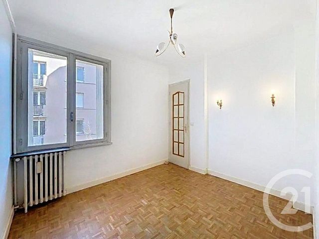 Appartement F5 &agrave; vendre - 5 pi&egrave;ces - 108,40 m2 - Le Puy En Velay - 43 - AUVERGNE