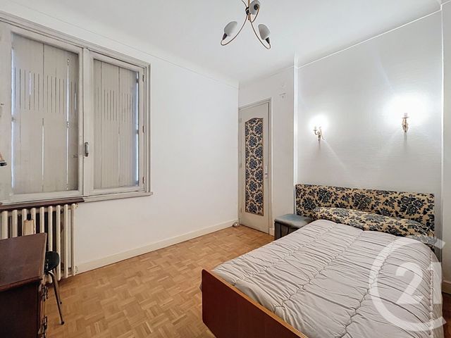 Appartement F5 &agrave; vendre - 6 pi&egrave;ces - 106,60 m2 - Le Puy En Velay - 43 - AUVERGNE