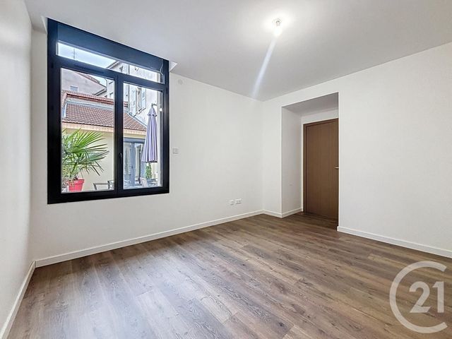 Appartement T3 à vendre - 3 pièces - 105,33 m2 - Le Puy En Velay - 43 - AUVERGNE