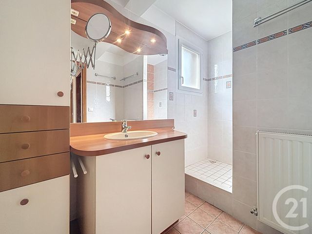 Appartement T5 &agrave; vendre - 4 pi&egrave;ces - 113,36 m2 - Le Puy En Velay - 43 - AUVERGNE