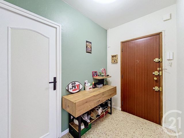 Appartement T3 &agrave; vendre - 5 pi&egrave;ces - 80,10 m2 - Le Puy En Velay - 43 - AUVERGNE