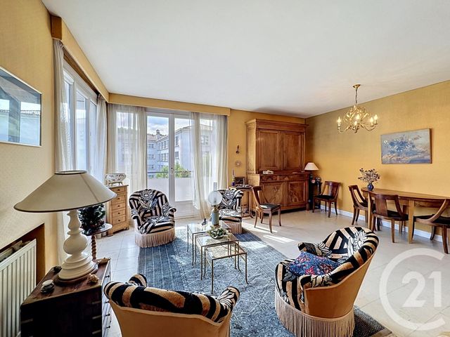 Appartement T4 &agrave; vendre - 4 pi&egrave;ces - 110 m2 - Le Puy En Velay - 43 - AUVERGNE