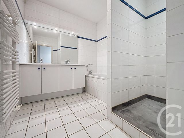 Appartement &agrave; vendre - 6 pi&egrave;ces - 174,62 m2 - Le Puy En Velay - 43 - AUVERGNE