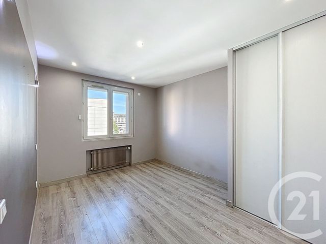 Appartement F3 &agrave; vendre - 3 pi&egrave;ces - 85,76 m2 - Le Puy En Velay - 43 - AUVERGNE