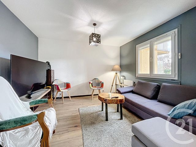 Appartement F3 bis &agrave; vendre - 4 pi&egrave;ces - 82,49 m2 - Vals Pres Le Puy - 43 - AUVERGNE