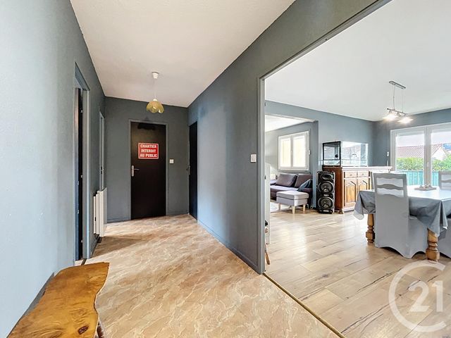 Appartement F3 bis &agrave; vendre - 4 pi&egrave;ces - 82,49 m2 - Vals Pres Le Puy - 43 - AUVERGNE
