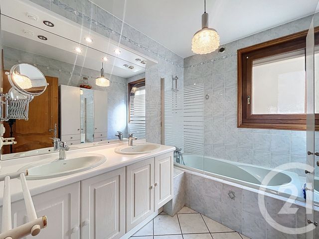 Appartement F5 &agrave; vendre - 4 pi&egrave;ces - 136,09 m2 - Espaly St Marcel - 43 - AUVERGNE