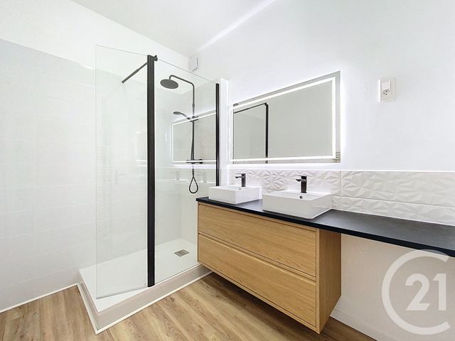 Appartement F3 &agrave; vendre - 4 pi&egrave;ces - 78,16 m2 - Le Puy En Velay - 43 - AUVERGNE