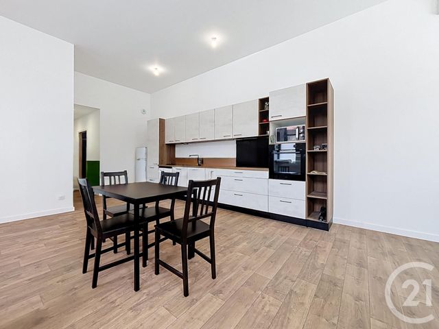 Appartement F3 &agrave; vendre - 3 pi&egrave;ces - 99,40 m2 - Le Puy En Velay - 43 - AUVERGNE