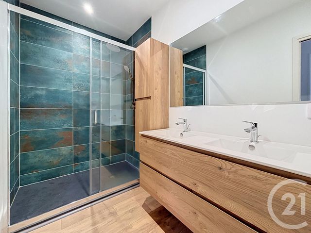 Appartement F3 &agrave; vendre - 3 pi&egrave;ces - 99,40 m2 - Le Puy En Velay - 43 - AUVERGNE