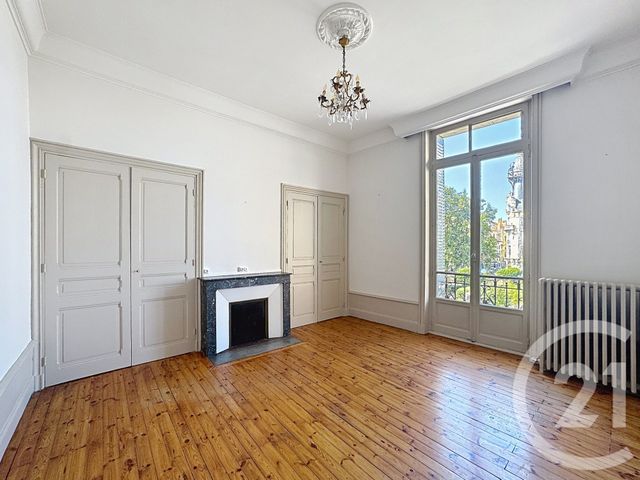 Appartement &agrave; vendre - 6 pi&egrave;ces - 234,66 m2 - Le Puy En Velay - 43 - AUVERGNE