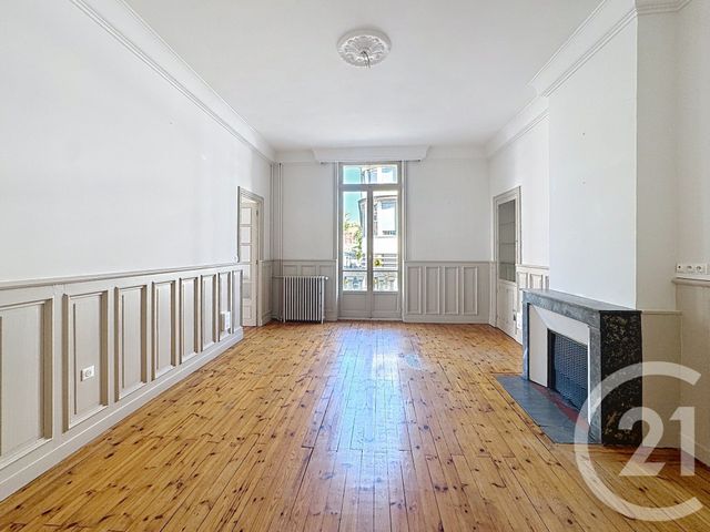 Appartement &agrave; vendre - 6 pi&egrave;ces - 234,66 m2 - Le Puy En Velay - 43 - AUVERGNE