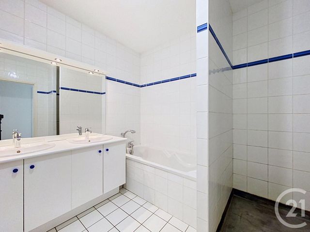 Appartement &agrave; vendre - 6 pi&egrave;ces - 174,62 m2 - Le Puy En Velay - 43 - AUVERGNE