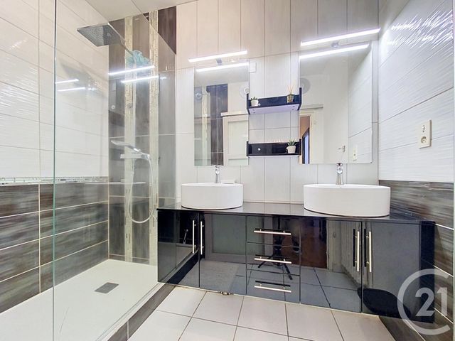 Appartement F4 &agrave; vendre - 5 pi&egrave;ces - 107,40 m2 - Vals Pres Le Puy - 43 - AUVERGNE