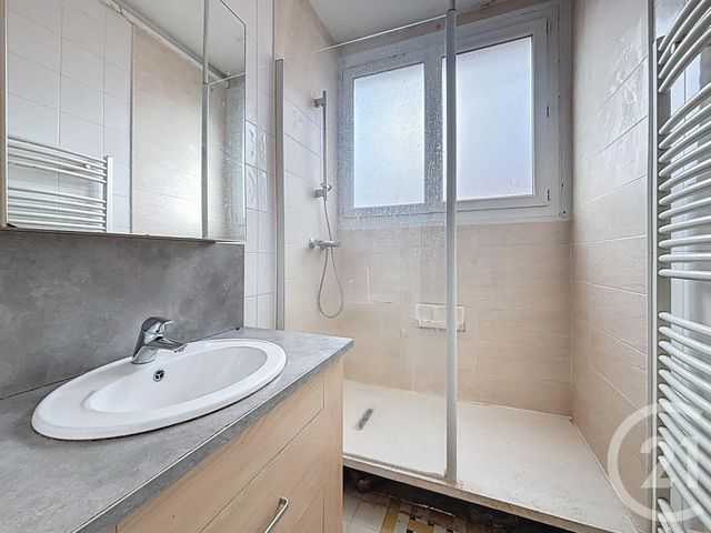 Appartement F4 &agrave; vendre - 4 pi&egrave;ces - 81,78 m2 - Le Puy En Velay - 43 - AUVERGNE