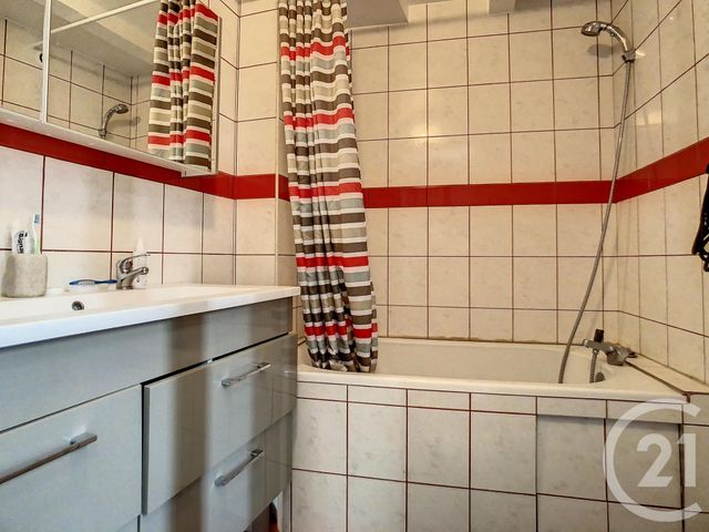 Appartement F3 &agrave; vendre - 3 pi&egrave;ces - 68,05 m2 - Brives Charensac - 43 - AUVERGNE