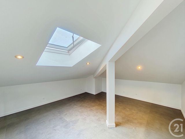 Appartement T3 &agrave; vendre - 4 pi&egrave;ces - 61,42 m2 - Le Puy En Velay - 43 - AUVERGNE