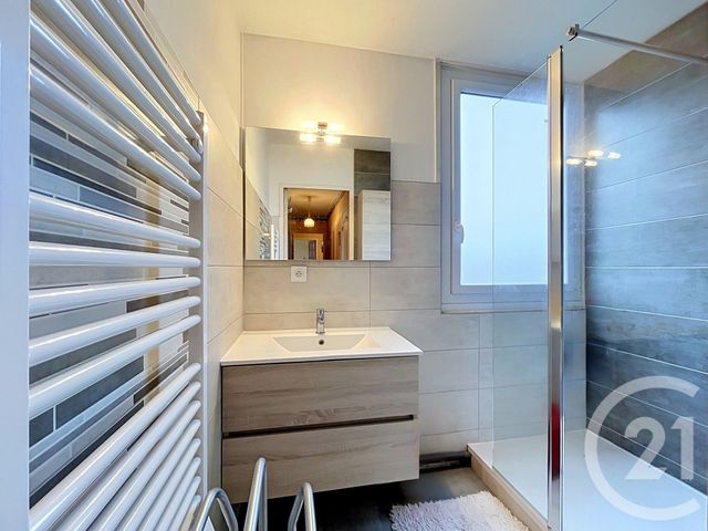 Appartement F3 &agrave; vendre - 3 pi&egrave;ces - 80 m2 - Le Puy En Velay - 43 - AUVERGNE
