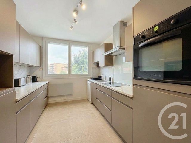 Appartement F3 &agrave; vendre - 3 pi&egrave;ces - 80 m2 - Le Puy En Velay - 43 - AUVERGNE