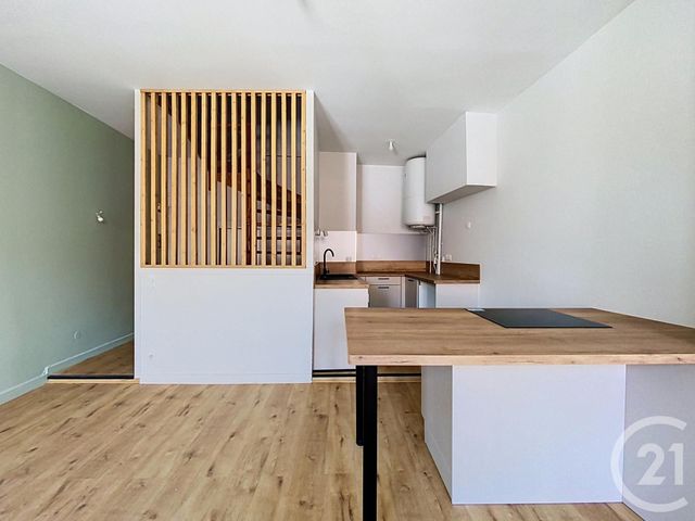 Appartement F3 &agrave; vendre - 3 pi&egrave;ces - 67 m2 - Le Puy En Velay - 43 - AUVERGNE