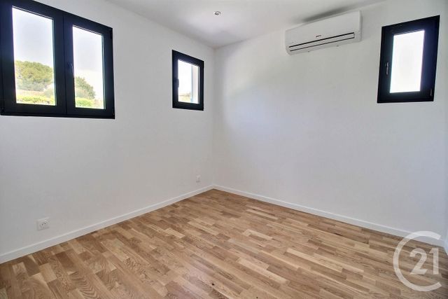 Maison à vendre - 7 pièces - 168 m2 - Le Rouret - 06 - PROVENCE-ALPES-COTE-D-AZUR