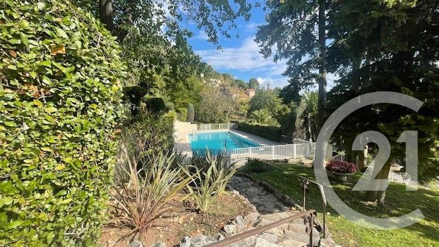 Appartement F3 à vendre - 3 pièces - 70 m2 - Grasse - 06 - PROVENCE-ALPES-COTE-D-AZUR