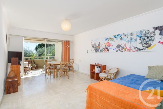 Appartement F3 &agrave; vendre - 3 pi&egrave;ces - 70 m2 - Grasse - 06 - PROVENCE-ALPES-COTE-D-AZUR