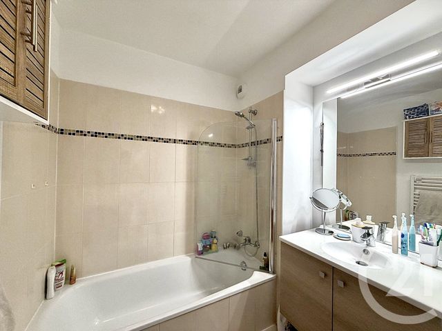 Appartement T3 &agrave; vendre - 3 pi&egrave;ces - 65 m2 - Chateauneuf Grasse - 06 - PROVENCE-ALPES-COTE-D-AZUR