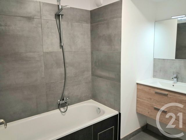 Appartement &agrave; vendre - 3 pi&egrave;ces - 78 m2 - Grasse - 06 - PROVENCE-ALPES-COTE-D-AZUR