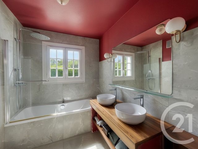 Maison &agrave; vendre - 5 pi&egrave;ces - 137,86 m2 - Le Rouret - 06 - PROVENCE-ALPES-COTE-D-AZUR