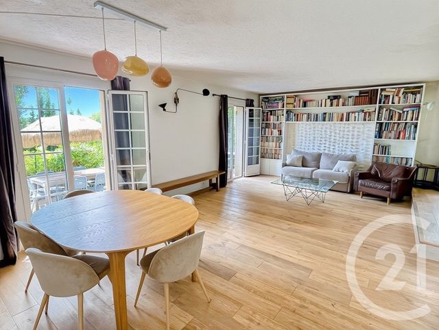 Maison &agrave; vendre - 5 pi&egrave;ces - 137,86 m2 - Le Rouret - 06 - PROVENCE-ALPES-COTE-D-AZUR