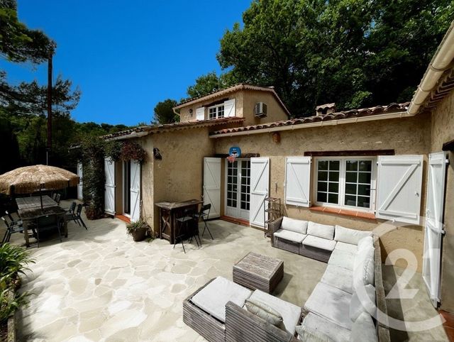 Maison &agrave; vendre - 5 pi&egrave;ces - 137,86 m2 - Le Rouret - 06 - PROVENCE-ALPES-COTE-D-AZUR
