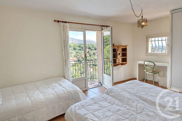 Maison &agrave; vendre - 4 pi&egrave;ces - 162,84 m2 - Le Rouret - 06 - PROVENCE-ALPES-COTE-D-AZUR