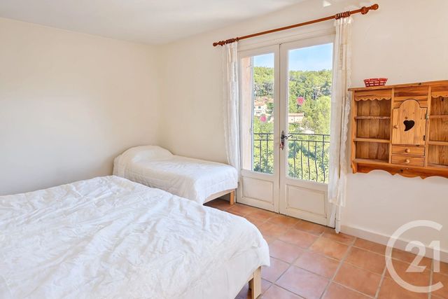 Maison &agrave; vendre - 4 pi&egrave;ces - 162,84 m2 - Le Rouret - 06 - PROVENCE-ALPES-COTE-D-AZUR
