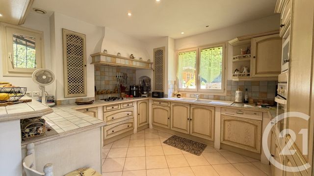 Maison &agrave; vendre - 7 pi&egrave;ces - 221,29 m2 - Chateauneuf Grasse - 06 - PROVENCE-ALPES-COTE-D-AZUR