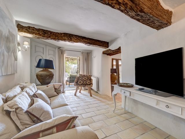 Maison &agrave; vendre - 8 pi&egrave;ces - 550 m2 - Chateauneuf Grasse - 06 - PROVENCE-ALPES-COTE-D-AZUR