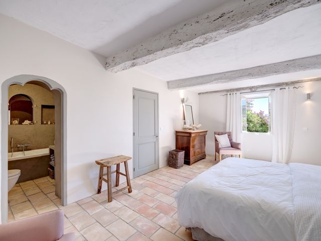 Maison &agrave; vendre - 8 pi&egrave;ces - 550 m2 - Chateauneuf Grasse - 06 - PROVENCE-ALPES-COTE-D-AZUR