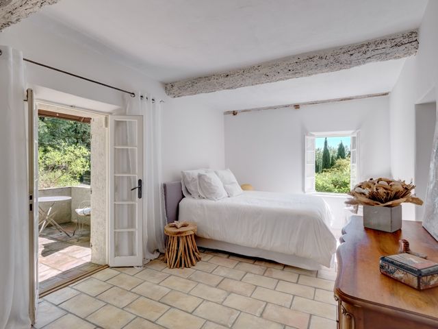 Maison &agrave; vendre - 8 pi&egrave;ces - 550 m2 - Chateauneuf Grasse - 06 - PROVENCE-ALPES-COTE-D-AZUR