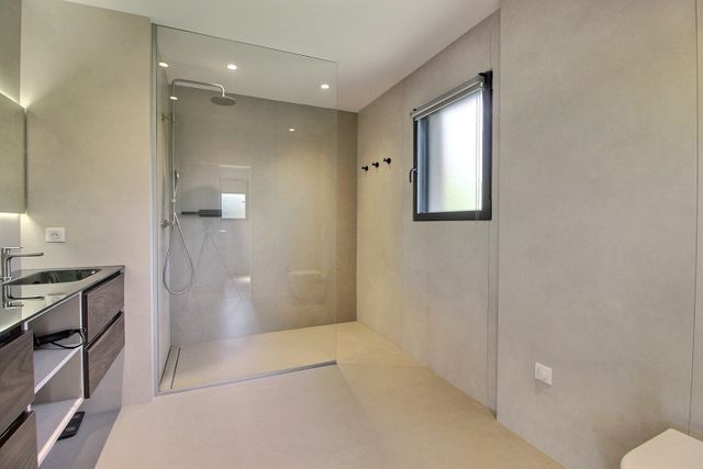 Maison &agrave; vendre - 5 pi&egrave;ces - 205 m2 - Le Rouret - 06 - PROVENCE-ALPES-COTE-D-AZUR