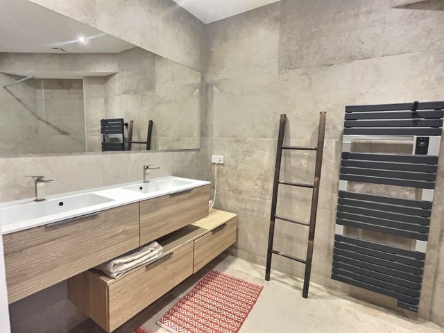 Maison &agrave; vendre - 5 pi&egrave;ces - 170 m2 - Chateauneuf Grasse - 06 - PROVENCE-ALPES-COTE-D-AZUR