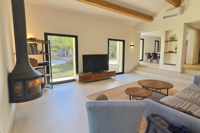 Maison &agrave; vendre - 5 pi&egrave;ces - 170 m2 - Chateauneuf Grasse - 06 - PROVENCE-ALPES-COTE-D-AZUR