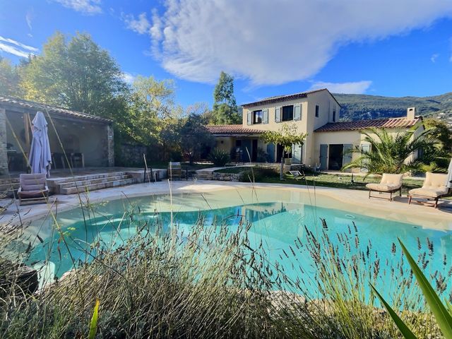 Maison &agrave; vendre - 5 pi&egrave;ces - 170 m2 - Chateauneuf Grasse - 06 - PROVENCE-ALPES-COTE-D-AZUR